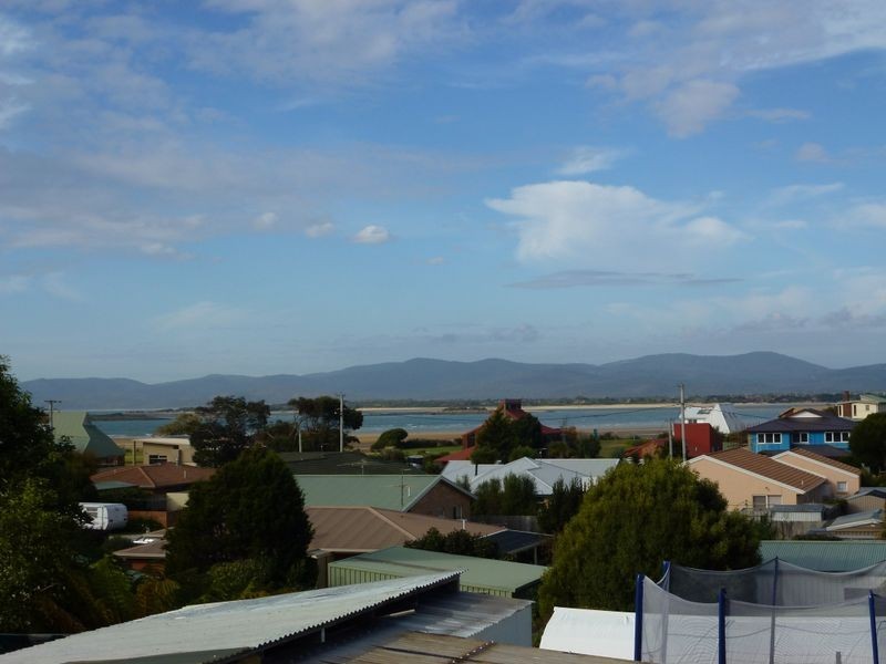 17 Freer Street, Shearwater TAS 7307