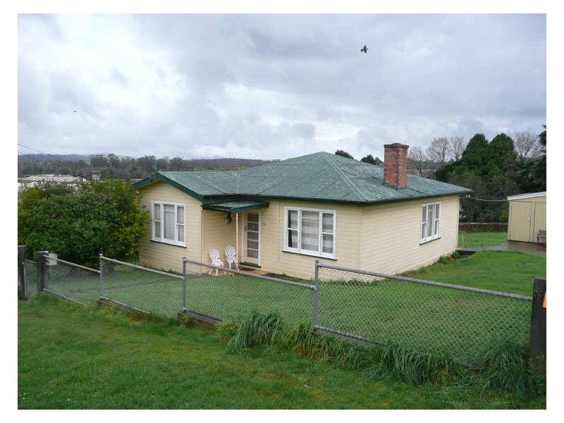 27 Landsdowne Place, Deloraine TAS 7304
