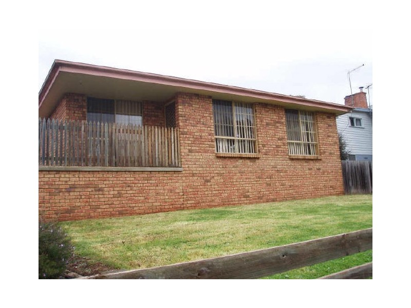 1/4 Bonney Street, Deloraine TAS 7304