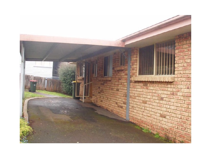 1/4 Bonney Street, Deloraine TAS 7304