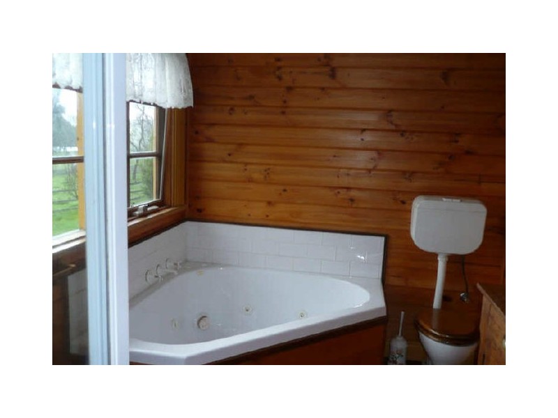 6059 Bass Highway, Elizabeth Town TAS 7304