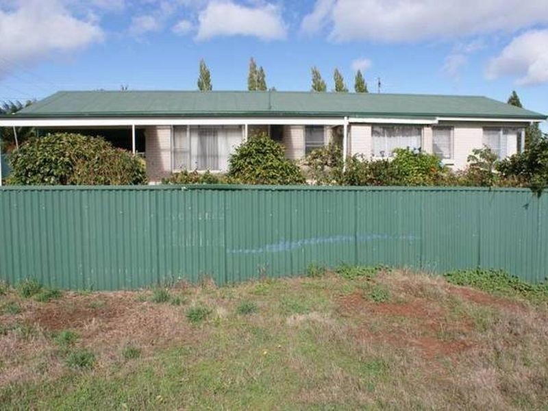 5284 Bass Highway, Deloraine TAS 7304