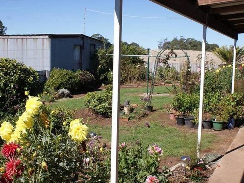 5284 Bass Highway, Deloraine TAS 7304