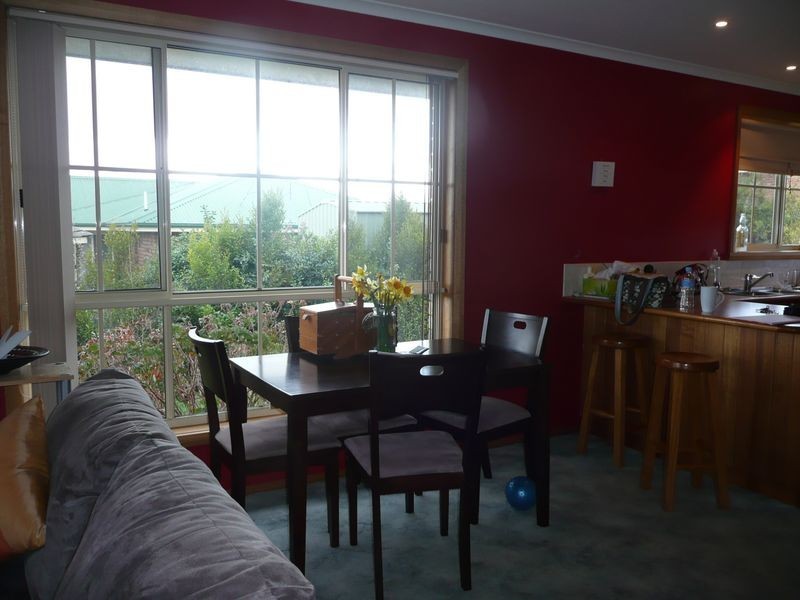2 / 9 Gleadow Street, Deloraine TAS 7304