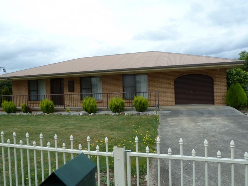 3 Pensioners Row, Westbury TAS 7303