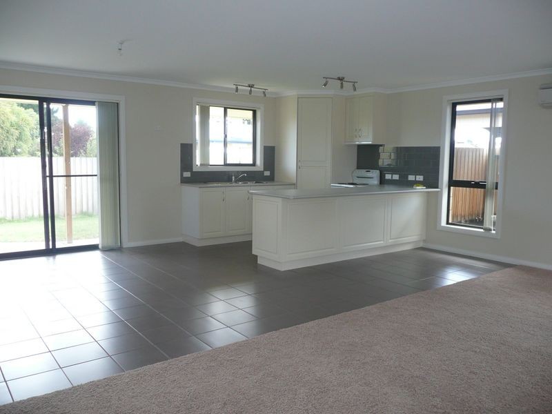 2 / 15 Simmons Street, Carrick TAS 7291