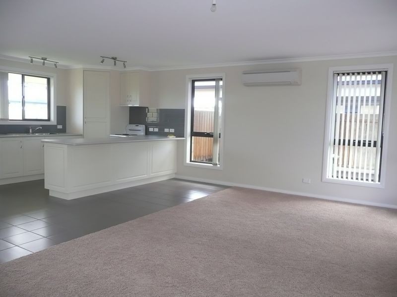 2 / 15 Simmons Street, Carrick TAS 7291