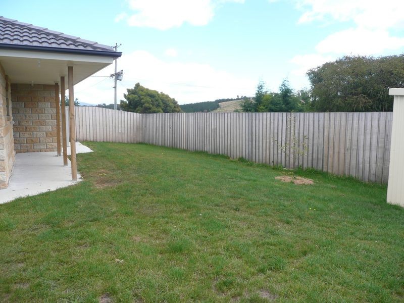 2 / 15 Simmons Street, Carrick TAS 7291