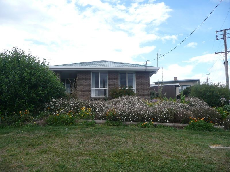 1/51 Weston Street, Deloraine TAS 7304