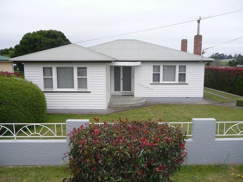 42 East Barrack Street, Deloraine TAS 7304