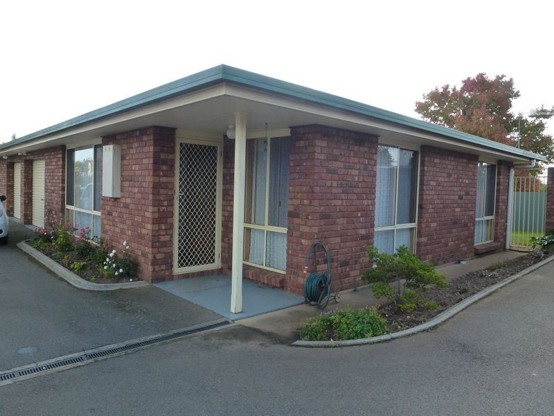 2/ 45 William Street, Westbury TAS 7303