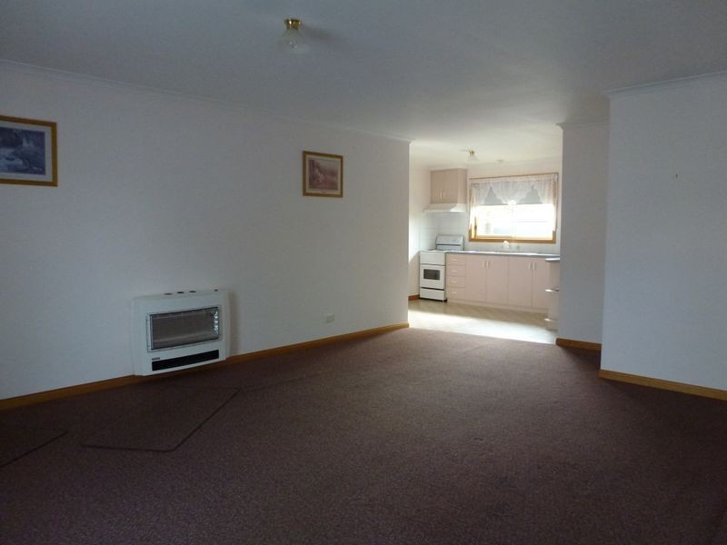 2/ 45 William Street, Westbury TAS 7303