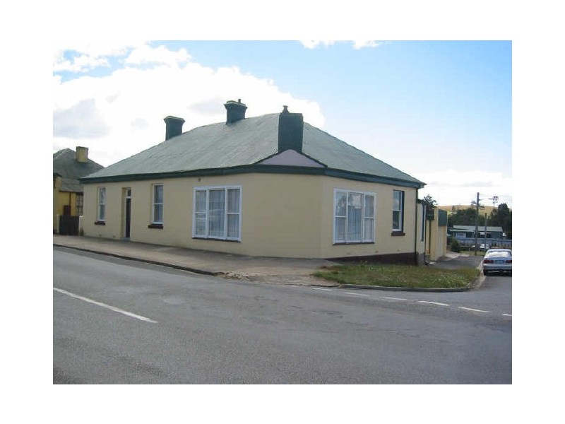 24 Bass Highway, Deloraine TAS 7304