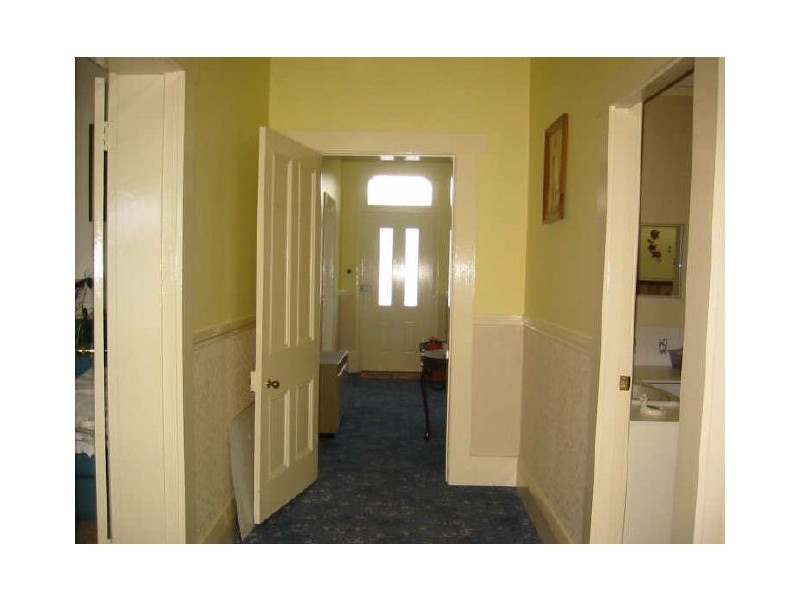 24 Bass Highway, Deloraine TAS 7304