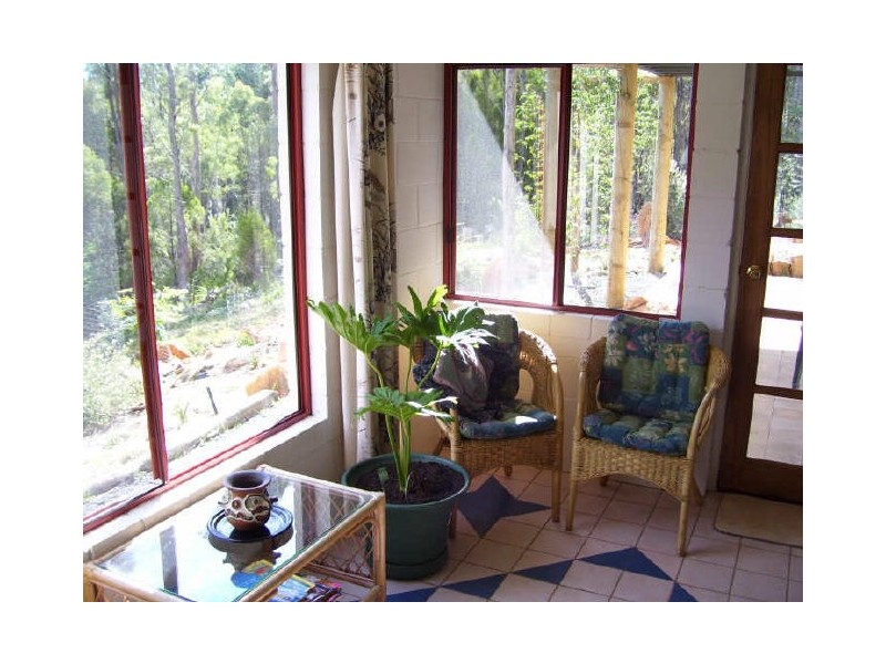 21 Johns Road, Deloraine TAS 7304