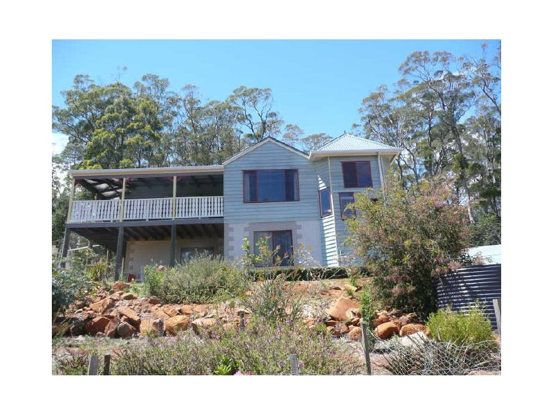 21 Johns Road, Deloraine TAS 7304