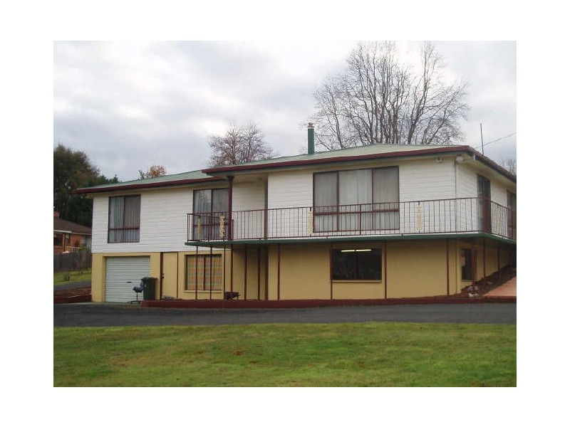 41 West Parade, Deloraine TAS 7304