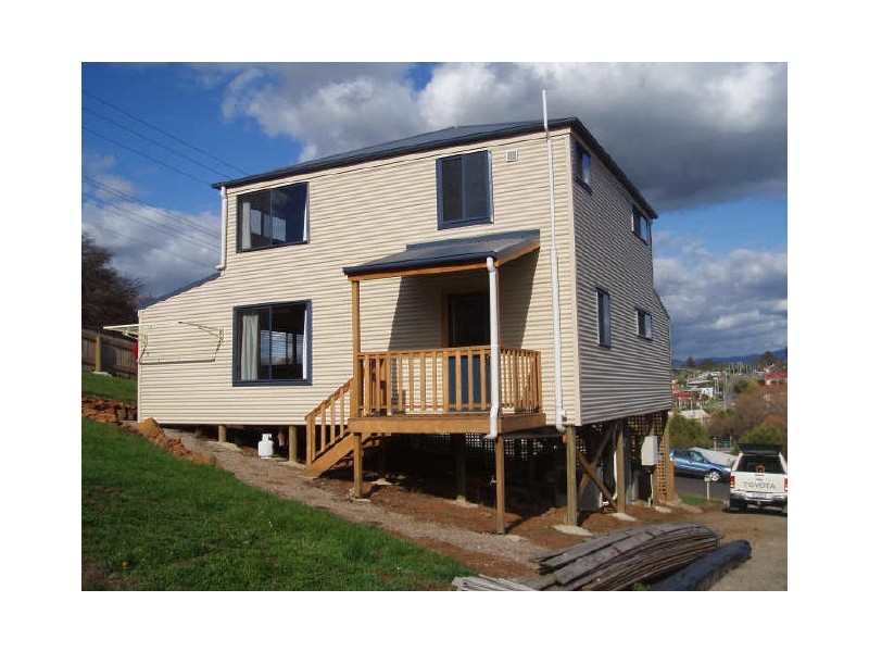 Westbury Place, Deloraine TAS 7304