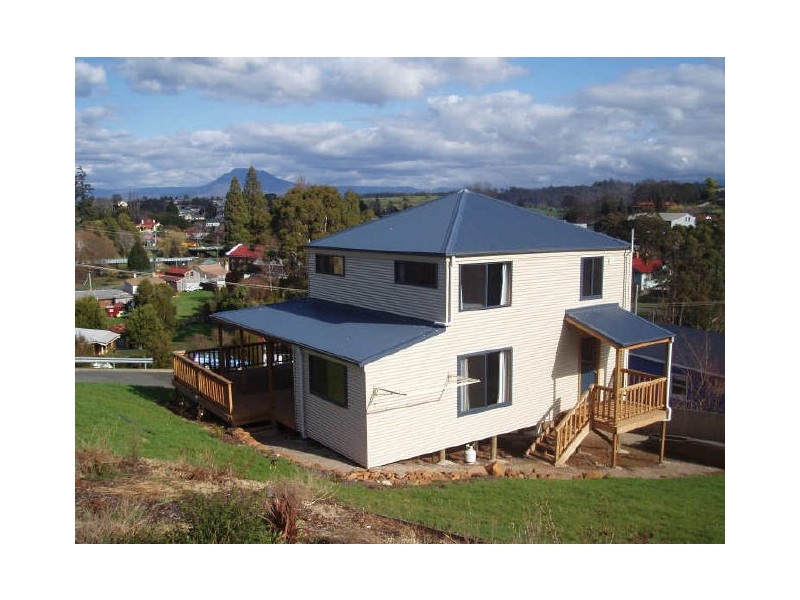 Westbury Place, Deloraine TAS 7304