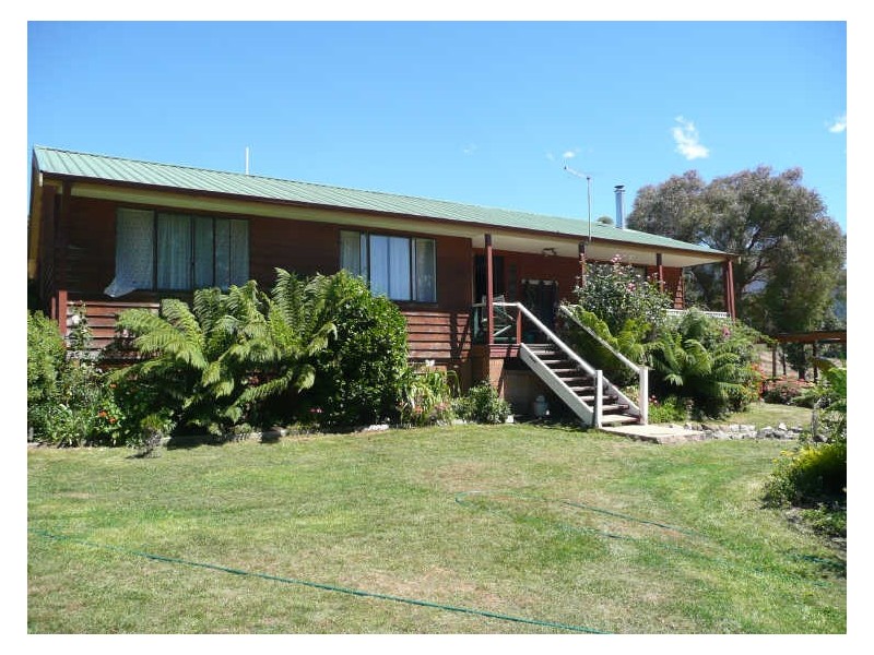 15 Blairs Road, Mole Creek TAS 7304