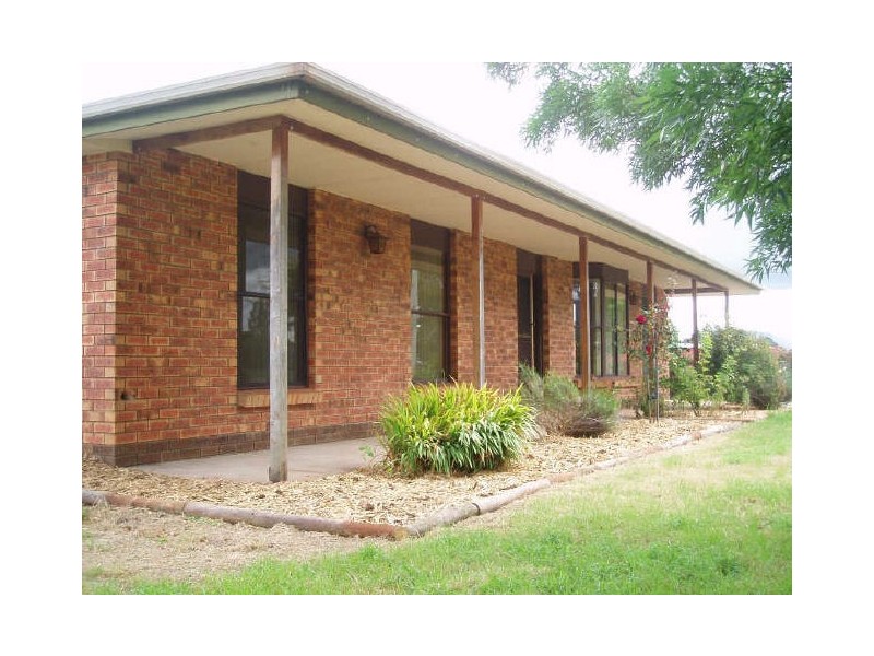 5271 Bass Highway, Deloraine TAS 7304