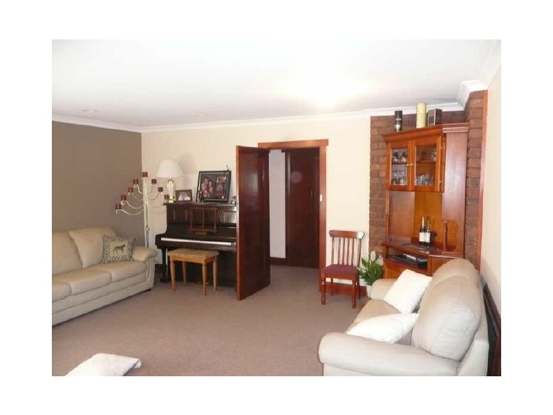 32 West Barrack Street, Deloraine TAS 7304