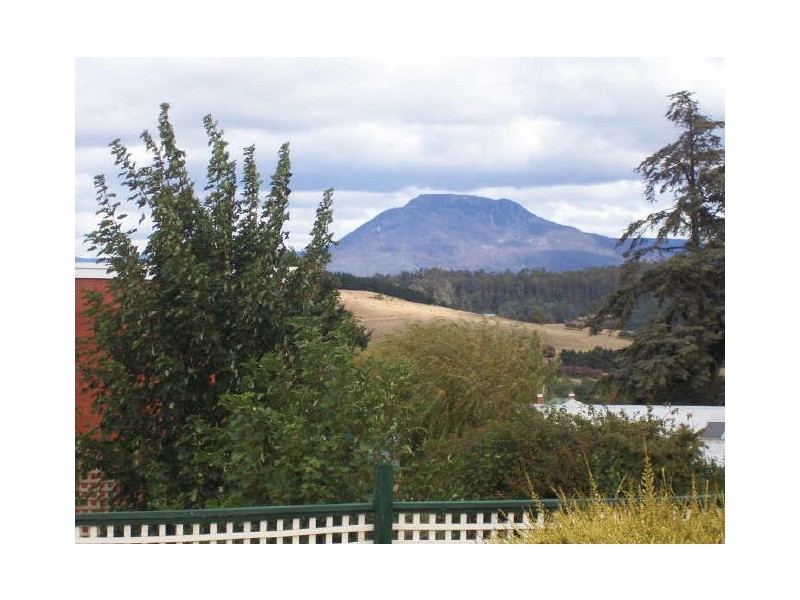 32a West Goderich Street, Deloraine TAS 7304