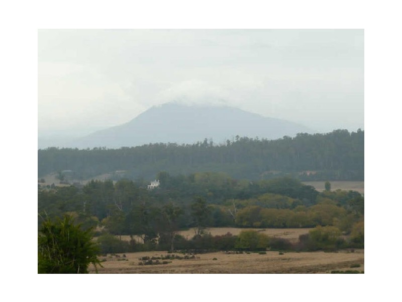 Unit 1 142 Emu Bay Road, Deloraine TAS 7304