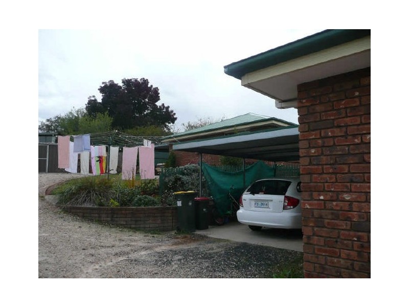 Unit 1 142 Emu Bay Road, Deloraine TAS 7304