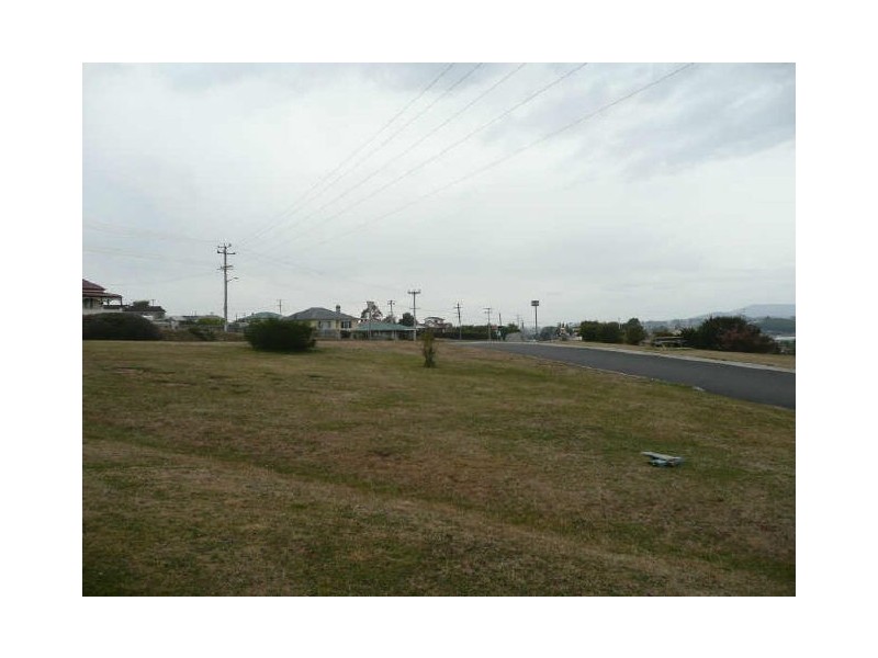 Unit 1 142 Emu Bay Road, Deloraine TAS 7304
