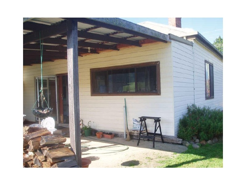 42 Pioneer Drive, Mole Creek TAS 7304