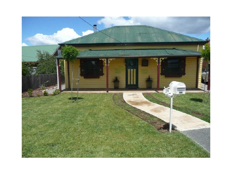 39 Grigg Street, Deloraine TAS 7304