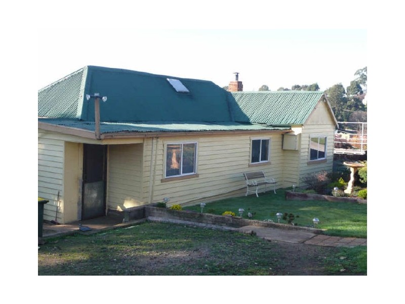 13 West Barrack Street, Deloraine TAS 7304