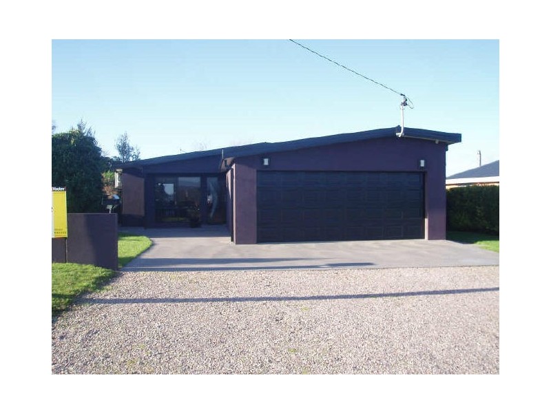 67 West Goderich Street, Deloraine TAS 7304