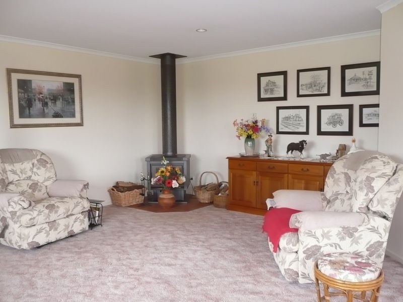 201 Emu Bay Road, Deloraine TAS 7304