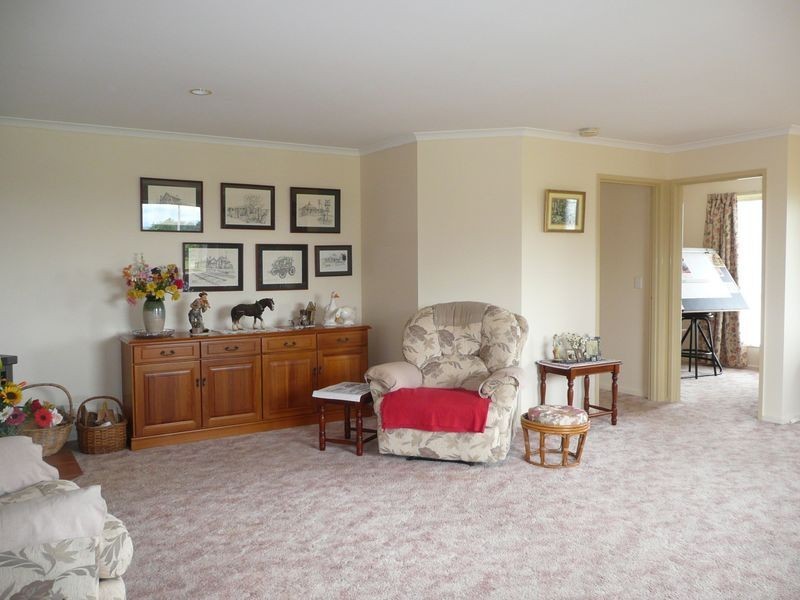 201 Emu Bay Road, Deloraine TAS 7304