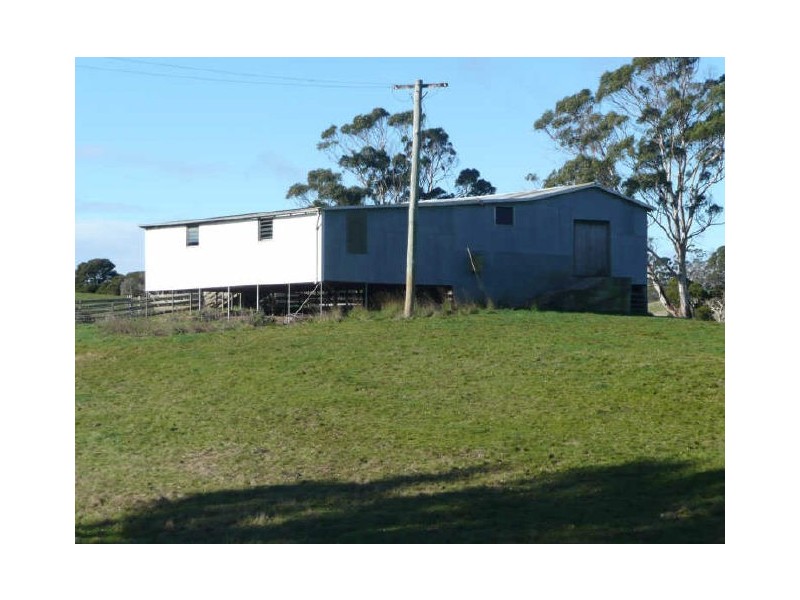 5271 Bass Highway, Deloraine TAS 7304