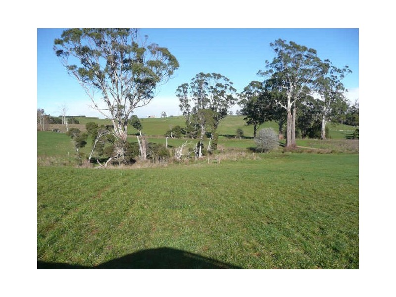 5271 Bass Highway, Deloraine TAS 7304