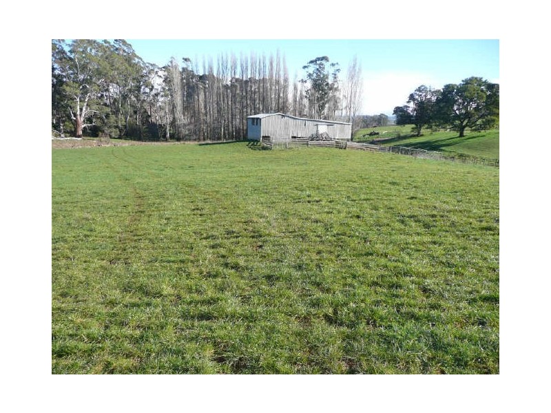 5271 Bass Highway, Deloraine TAS 7304