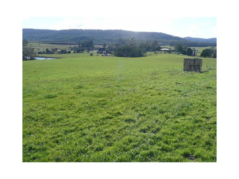5271 Bass Highway, Deloraine TAS 7304