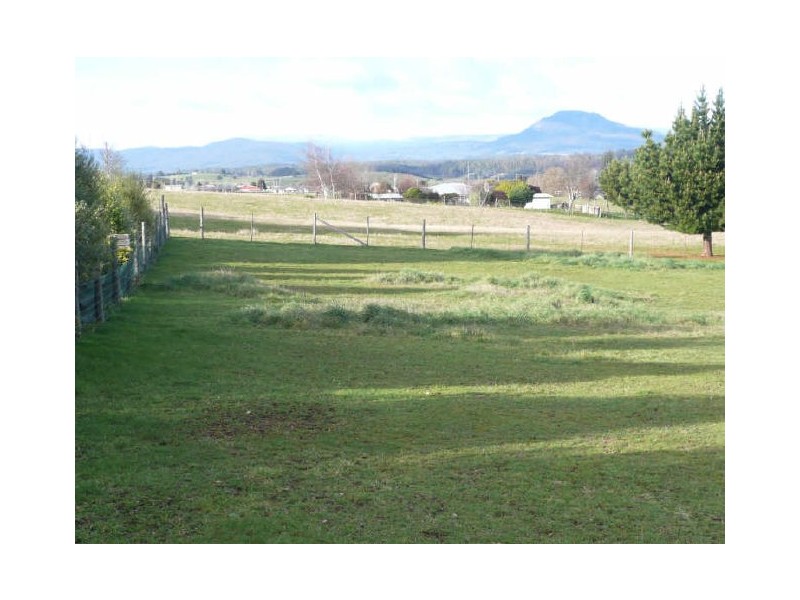 3 Gleadow Street, Deloraine TAS 7304