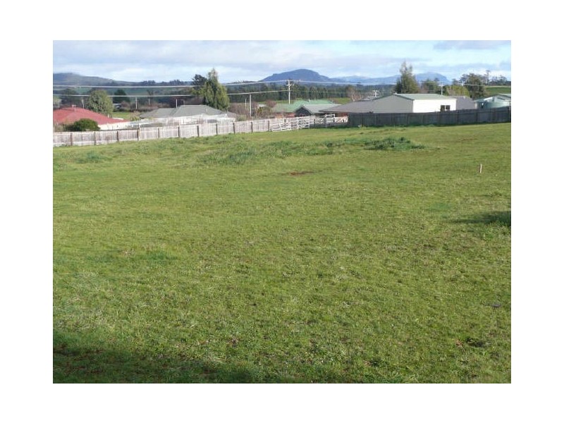 3 Gleadow Street, Deloraine TAS 7304