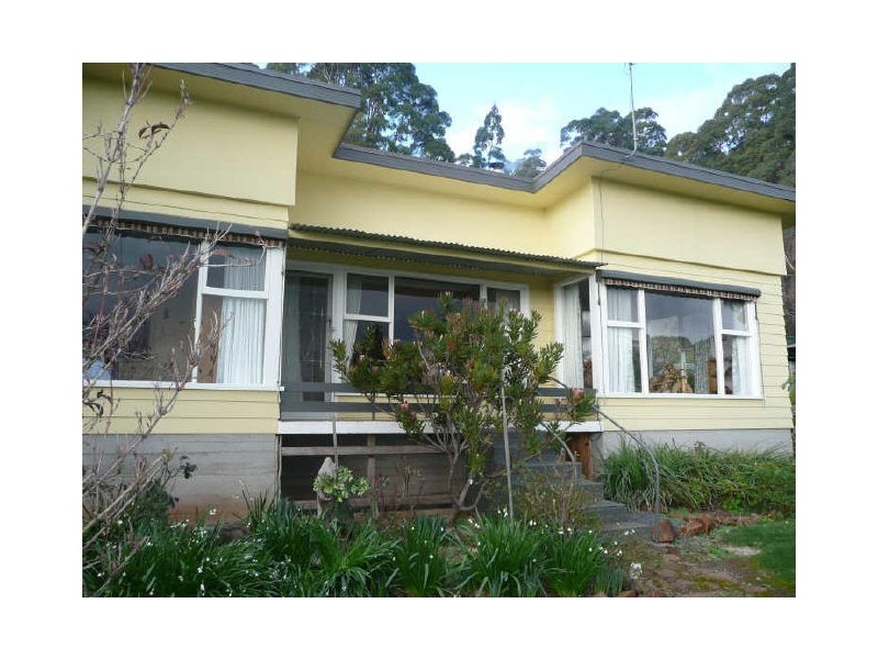 5824 Bass Highway, Elizabeth Town TAS 7304
