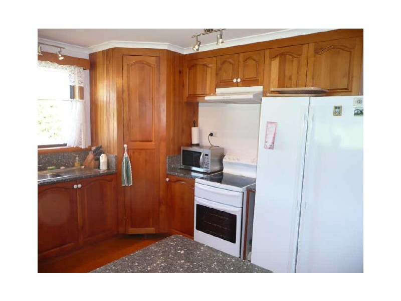 2 Hall Street, Mole Creek TAS 7304