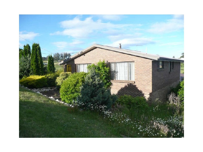 Unit 1 67 West Church Street, Deloraine TAS 7304