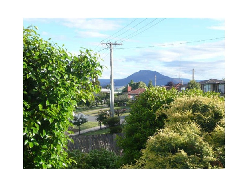 Unit 1 67 West Church Street, Deloraine TAS 7304