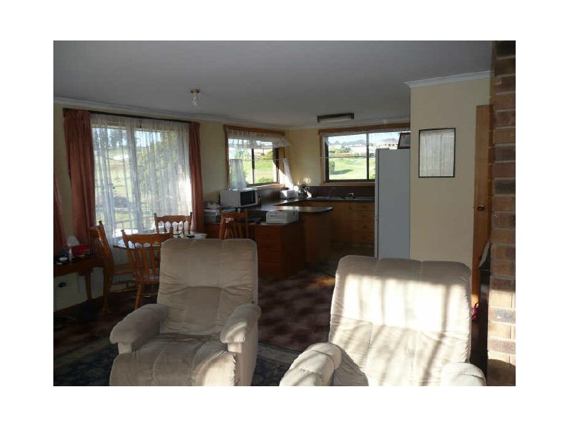 Unit 1 67 West Church Street, Deloraine TAS 7304