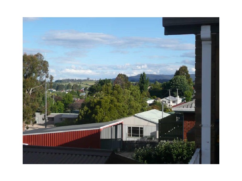 Unit 1 67 West Church Street, Deloraine TAS 7304