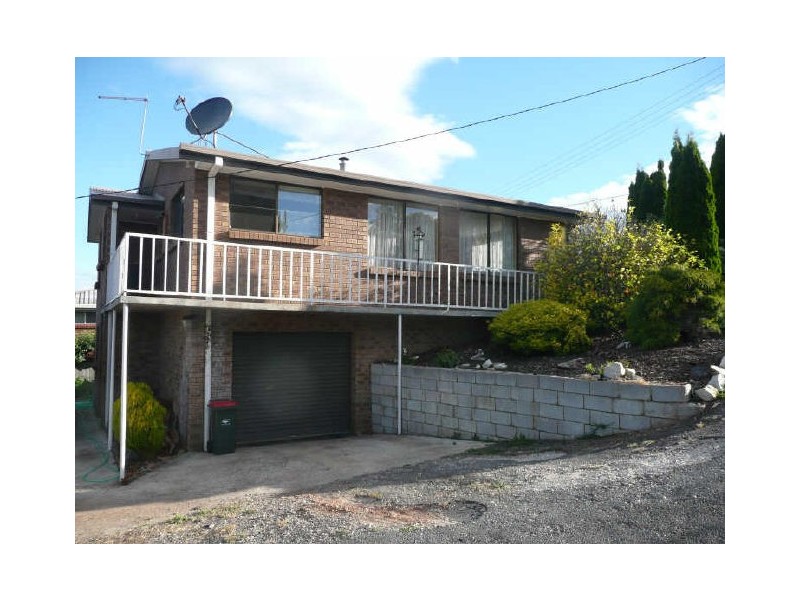 Unit 1 67 West Church Street, Deloraine TAS 7304