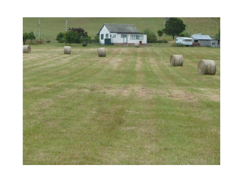 6228 Bass Highway, Elizabeth Town TAS 7304